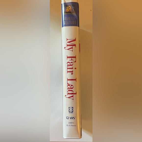 MY FAIR LADY (VHS, 1964) Audrey Hepburn Clamshell Case Vintage Classic Movies - Picture 5 of 5
